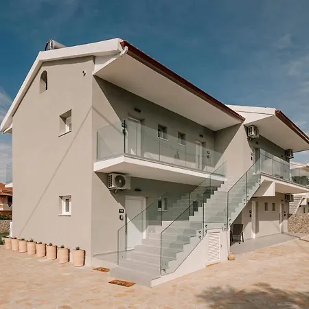 Noa * Arillas (Corfu)